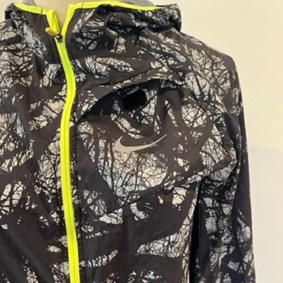 Nike Enchanted Forest Impossibly Light Windbreaker Hoodie Small Full Zip Black S - Picture 4 of 9
